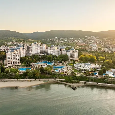 Хотел Alua Sunny & 5*