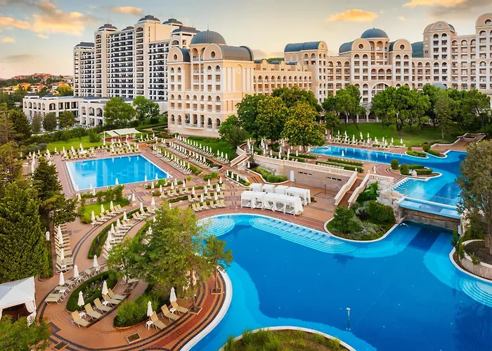 Hotel Dreams Sunny And