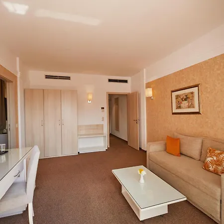 Hotel Alua Sunny & 5*