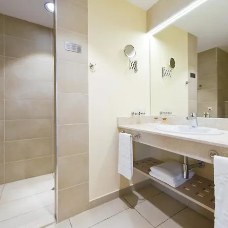 Хотел Dreams Sunny And