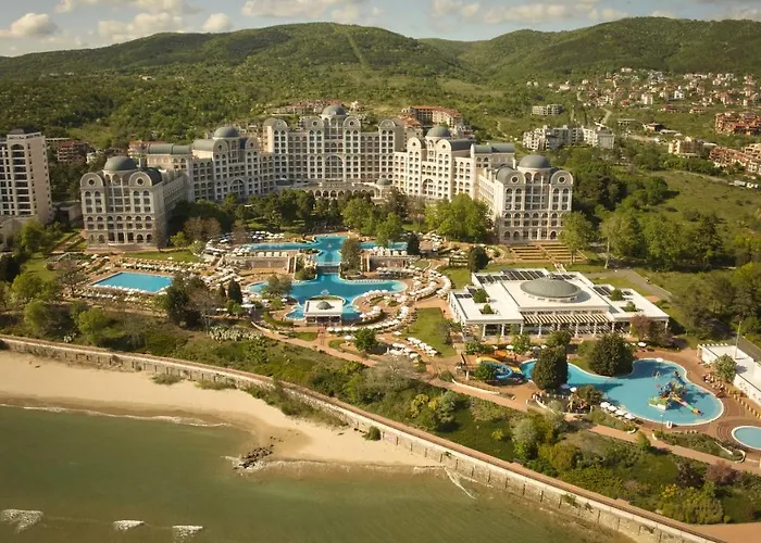 Отель Dreams Sunny And 5*